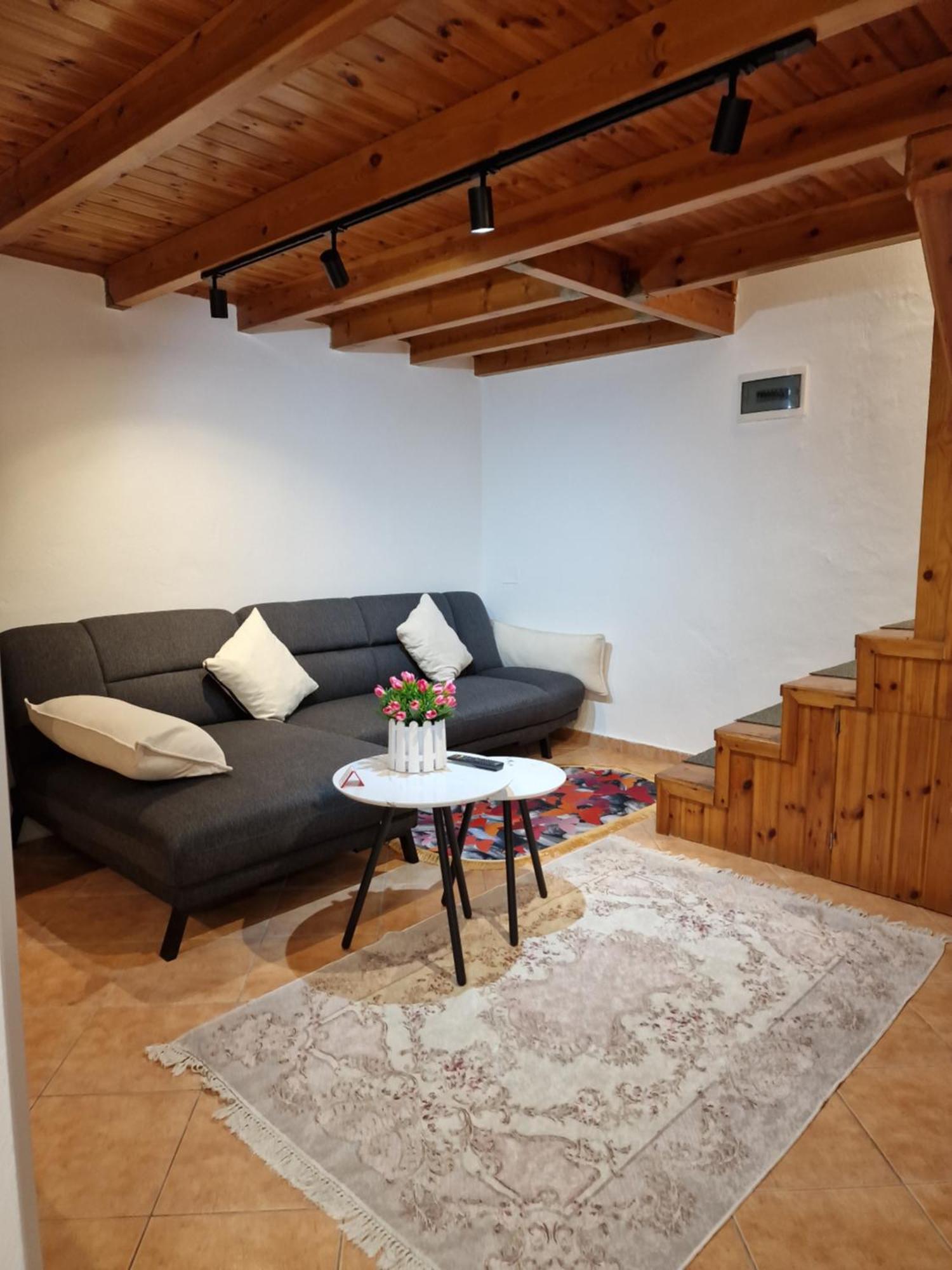 Apartment Antigona ジロカストラ エクステリア 写真